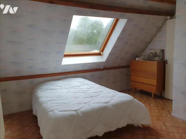 A VENDRE A MONTMORT- LUCY -MAISON FAMILIALE DE TYPE 7