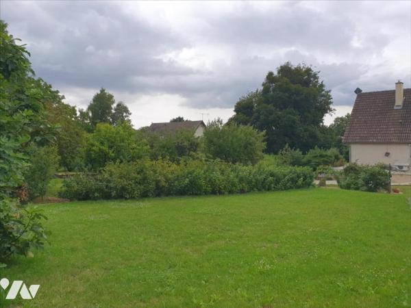 A VENDRE A MONTMORT- LUCY -MAISON FAMILIALE DE TYPE 7