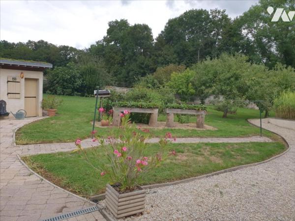 A VENDRE A MONTMORT- LUCY -MAISON FAMILIALE DE TYPE 7