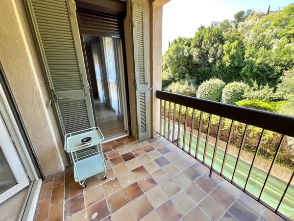 Magnifique T3 rénové - Résidence calme & sécurisée