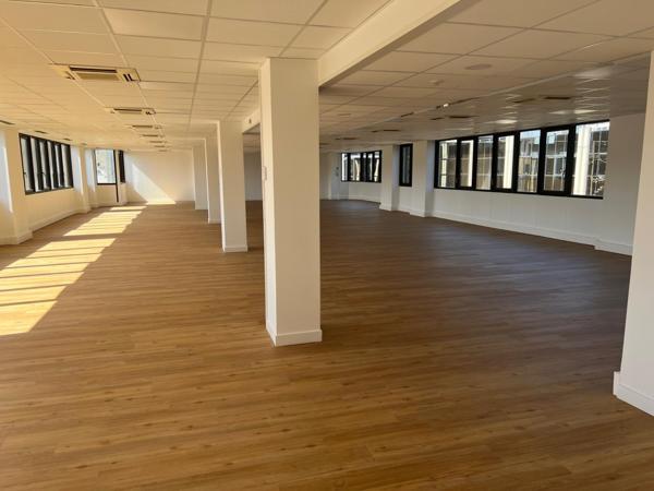 Bureaux à louer ou à vendre à Boulogne-Billancourt avec jardin accessible