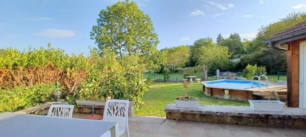 Maison en pierre 183 m² + duplex indépendant 46 m² – Valserhône MAISON EN PIERRE DE CARACTÈRE + APPARTEMENT INDÉPENDANT + PISCINE – VALSERHÔNE / ARDON