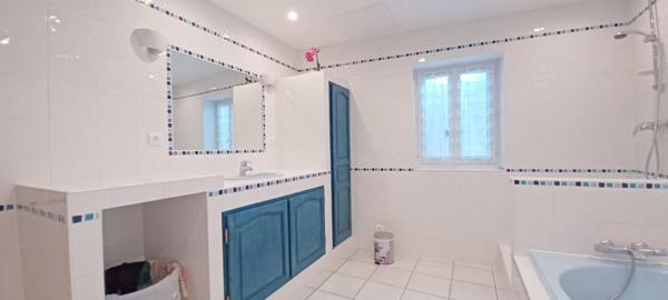 Maison en pierre 183 m² + duplex indépendant 46 m² – Valserhône MAISON EN PIERRE DE CARACTÈRE + APPARTEMENT INDÉPENDANT + PISCINE – VALSERHÔNE / ARDON