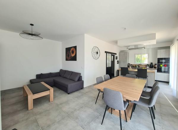 A VENDRE EGULLES Maison récente 4 pièces de 99 m² avec piscine et Terrain de 407 m² à Eguilles (13510)