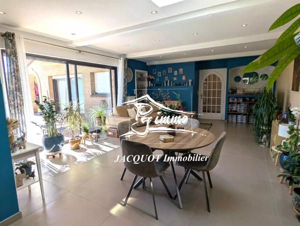 Vente immobilière : Maison à Halluin  6 pièces 145 m² 457 600 €- Jacquot Immobilier.