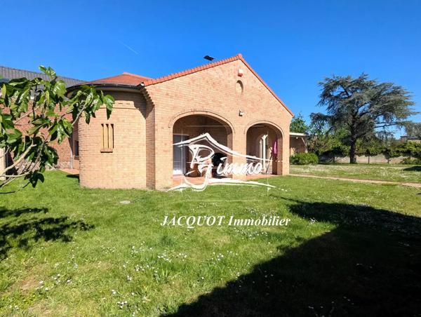 Vente immobilière : Maison à Halluin  6 pièces 145 m² 457 600 €- Jacquot Immobilier.