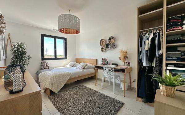 Maison à vendre    5 pièces •  Vauvert