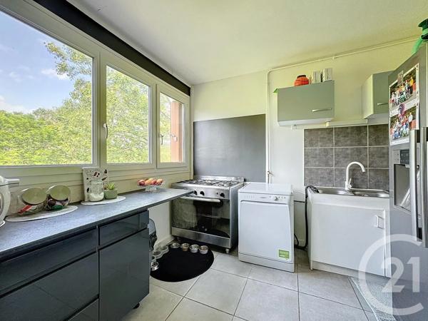 Appartement F5 à vendre  5 pièces - 91,54 m 2   AUBERGENVILLE  - 78