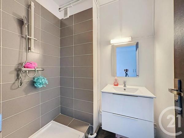 Appartement F5 à vendre  5 pièces - 91,54 m 2   AUBERGENVILLE  - 78