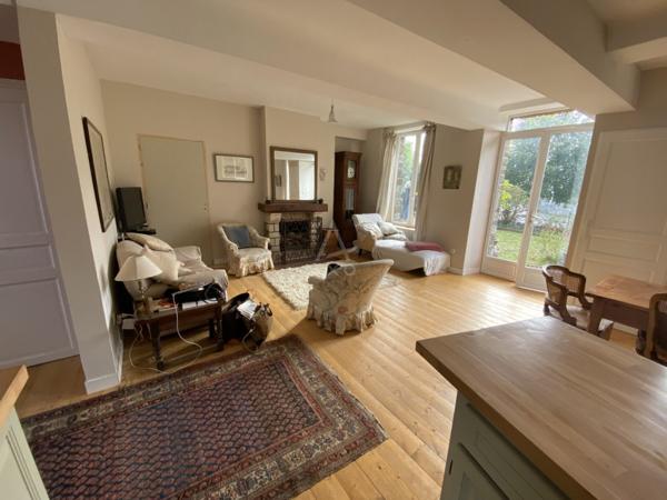 Charmante maison en pierre rénovée avec goût  5 km de clécy