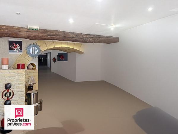 RIANS IMMEUBLE AVEC 4 LOGEMENTS +  LOCAL LOUES