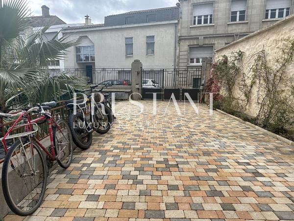 BORDEAUX – Croix de Seguey – Appartement d’architecte T3 rénové avec vue dégagée, BORDEAUX