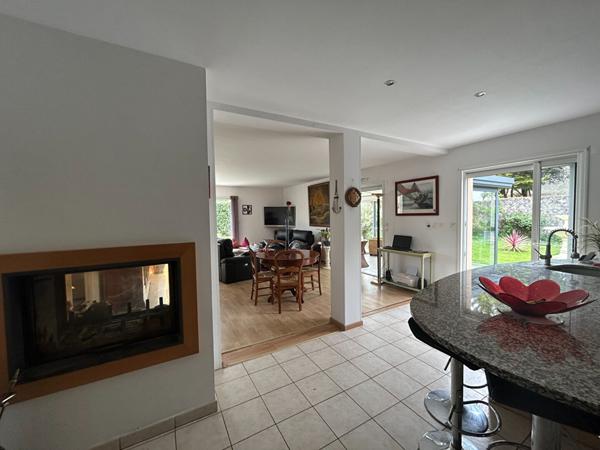 Maison Paimboeuf 6 pièce(s) 166 m2