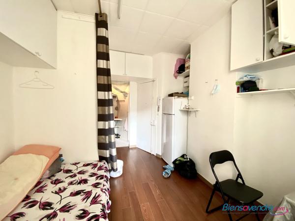 Studio PARIS 18 ème