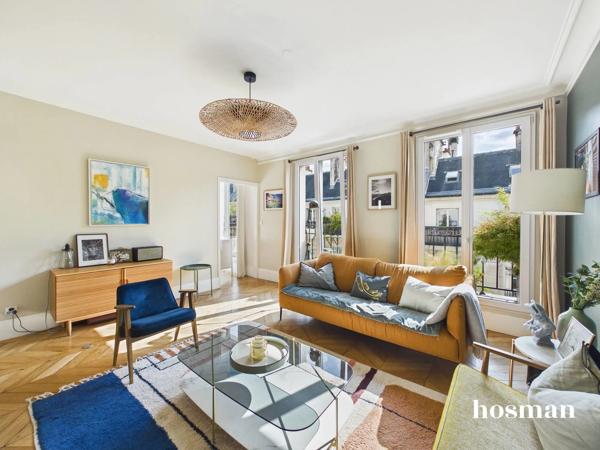 Duplex lumineux traversant avec balcon plein Sud - 87 m2 – charme de l’ancien