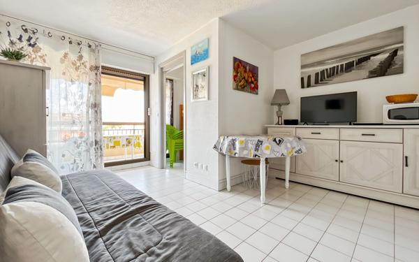 Appartement à vendre    1 pièce • 25,58 m2 Fréjus