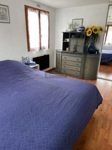 Vente                                                      Terrain
                        
                                         200 m2                     à Fréjus