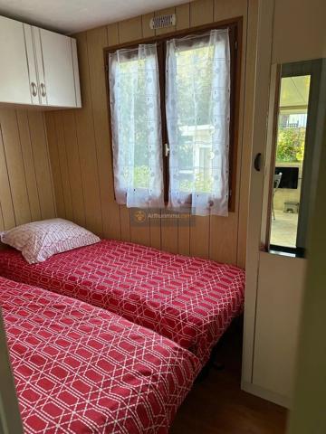 Vente                                                      Terrain
                        
                                         200 m2                     à Fréjus