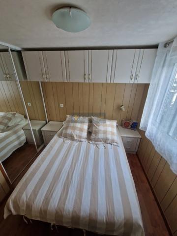 Vente                                                      Terrain
                        
                                         200 m2                     à Fréjus