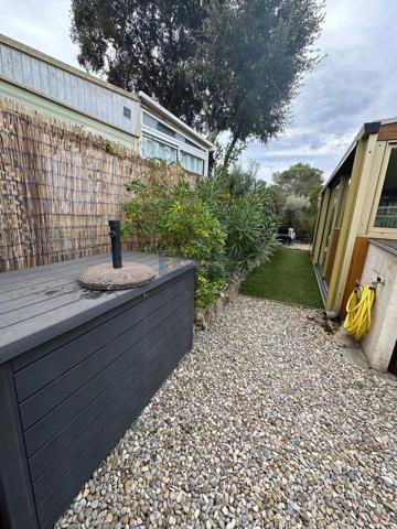 Vente                                                      Terrain
                        
                                         200 m2                     à Fréjus