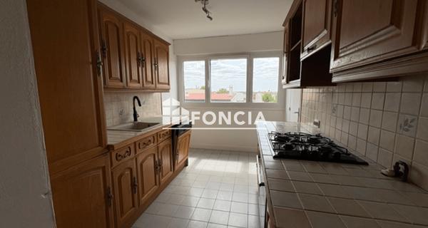 Location Appartement 4 pièces 82.55 m² - Pontoise 95300