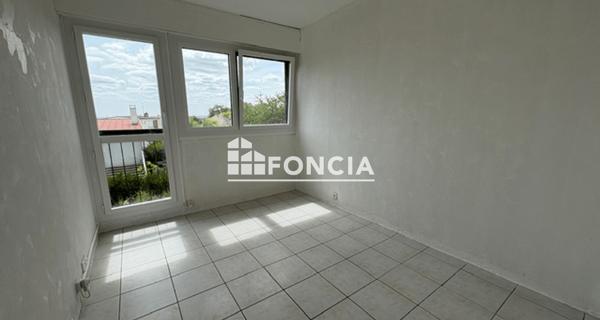 Location Appartement 4 pièces 82.55 m² - Pontoise 95300