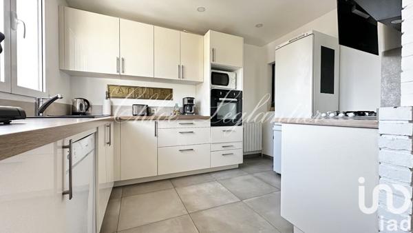 Maison à vendre 8 pièces 200 m² Pontault-Combault