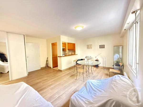 Appartement F2 à vendre  2 pièces - 48,42 m 2   PARIS  - 75020