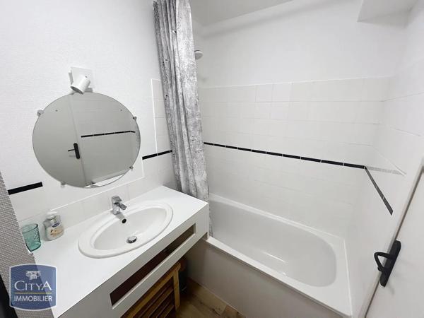 Appartement à louer 1 pièce 21.3m² Auray (56400)