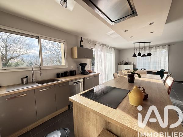 Maison à vendre 6 pièces 128 m² Sadirac