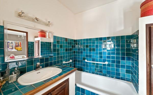 Maison à vendre    6 pièces • 125,96 m2 Martigues