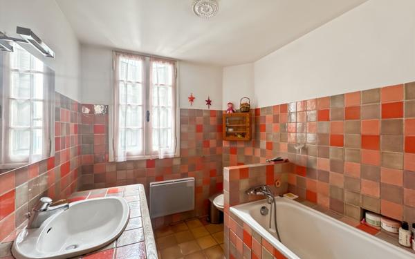 Maison à vendre    6 pièces • 125,96 m2 Martigues