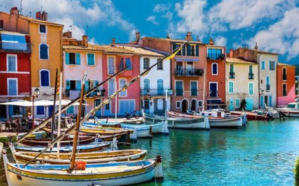 Maison à vendre    6 pièces • 125,96 m2 Martigues