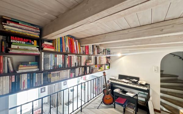 Maison à vendre    6 pièces • 125,96 m2 Martigues