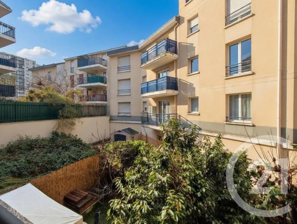 Appartement F3 à vendre  3 pièces - 61,29 m 2   CLICHY  - 92