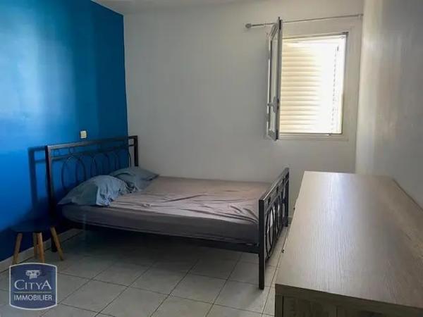 Appartement à louer 2 pièces 37.29m² Saint-Pierre (97410)