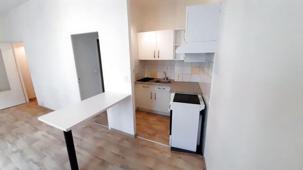 Location Appartement42,37 m² - 2 Pièces - RODEZ (12000)
