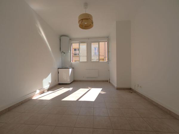 Appartement Romainville 1 pièces 30 m2