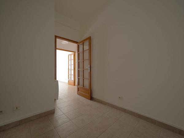 Appartement Romainville 1 pièces 30 m2