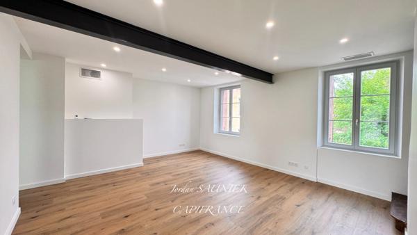 À vendre – Maison de ville de 125m2 rénovée avec jardin et garage – Revel