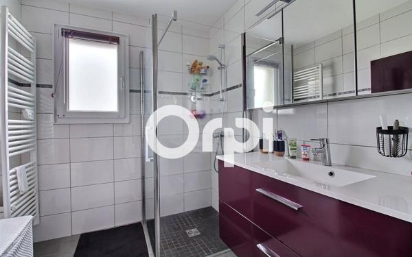 Maison à vendre    3 pièces •  Offwiller