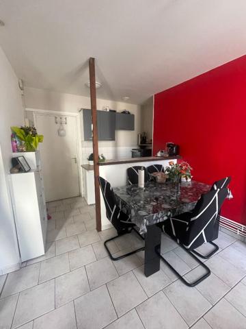 Appartement T2- 76500 Elbeuf proche commerces- Réf MALA-1FACE