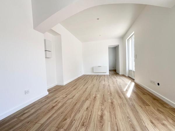 La Garde centre : Appartement T2 rez de jardin avec stationnement privatif