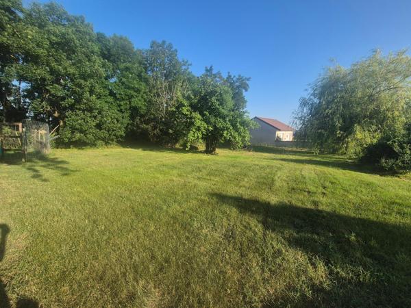 Terrain constructible 1200m2