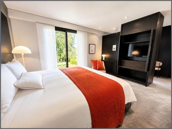 Superbe maison avec terrain constructible ORGEVAL !