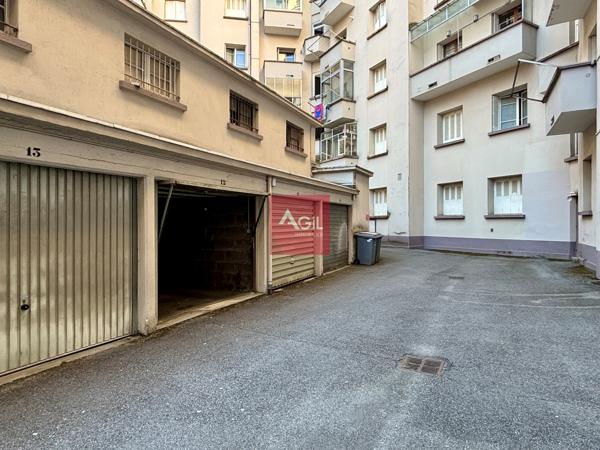 À louer – Garage fermé de 13,36m² – Grenoble