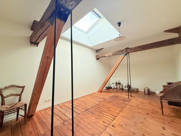 Loft 10 pièces - 420 m² Bien prestige