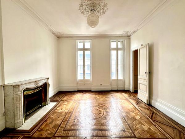 T2 bis ou T3 à rénover - Chartrons