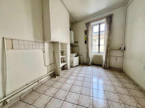 T2 bis ou T3 à rénover - Chartrons