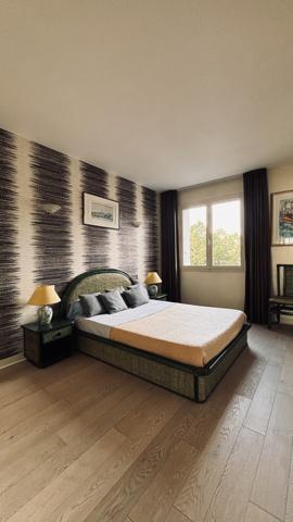 T5 vue mer 3 suites stationnement.